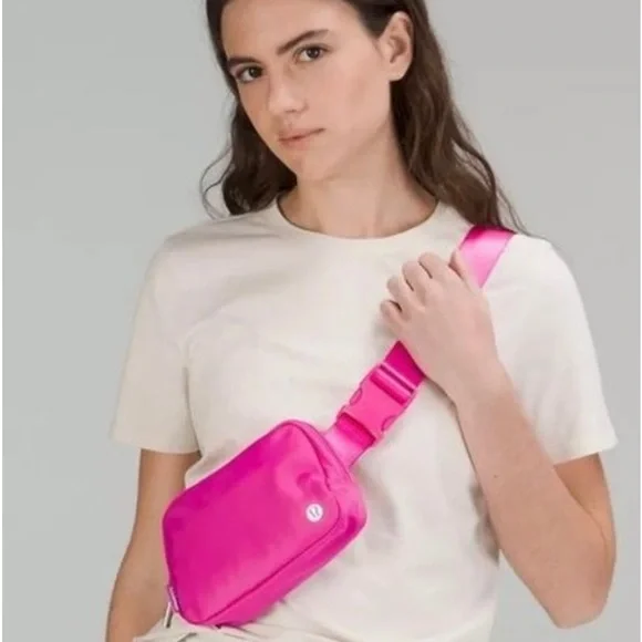 NWT Lululemon Everywhere Belt Bag Sonic Pink Color - Picture 7 of 9